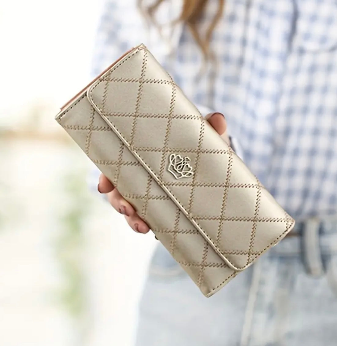 Womens Metal Crown Purse