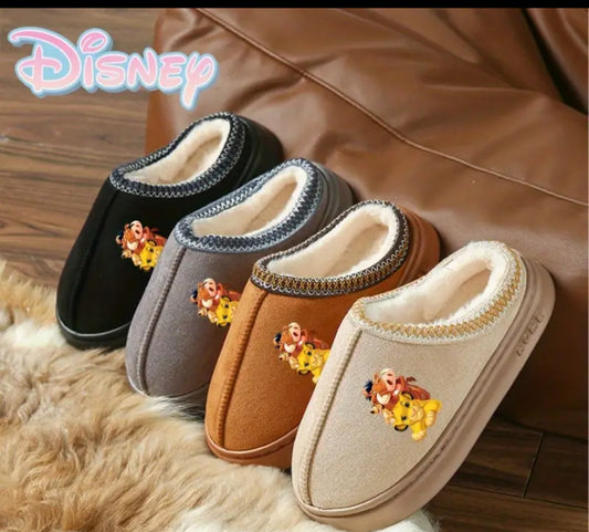Womens Lion Plush Slippers